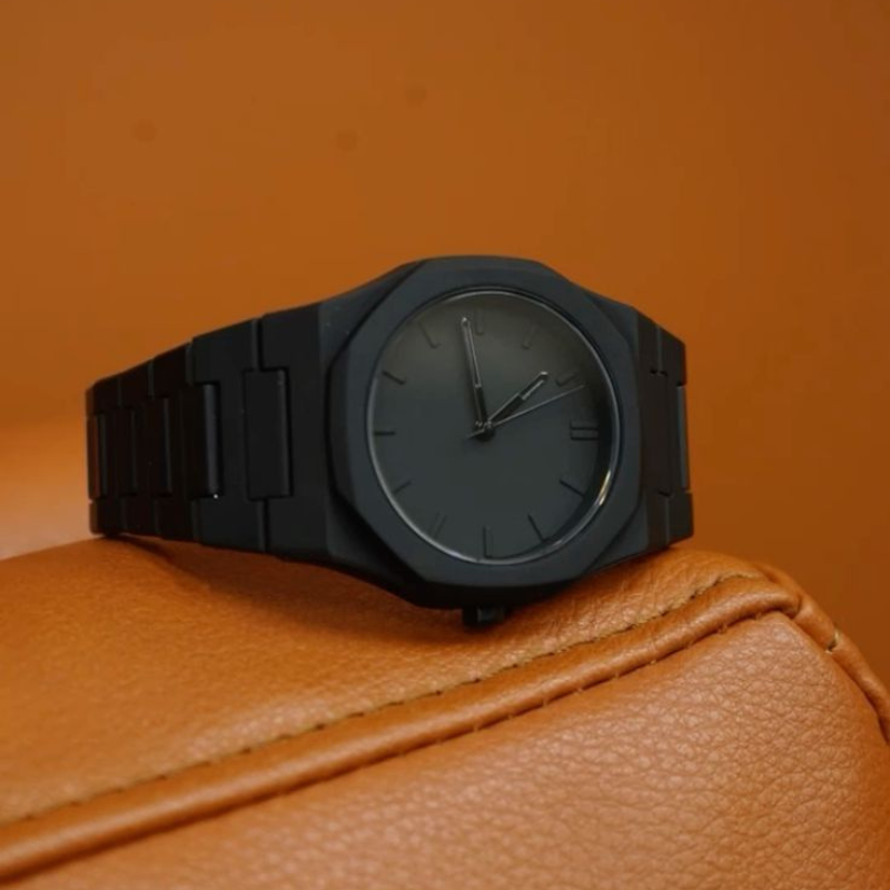 Montre Noire Polycarbon